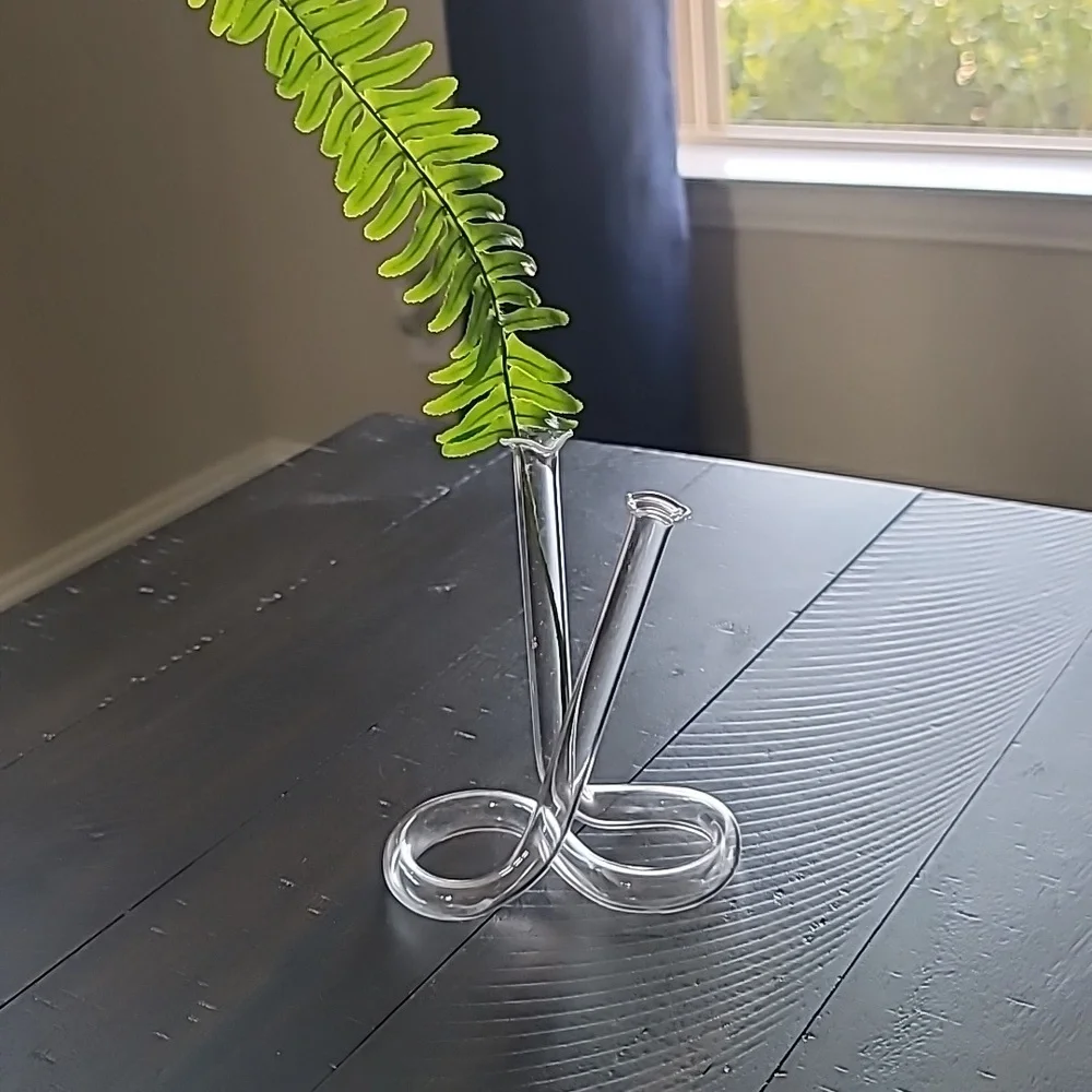 VTG Hand Blown Sculptural Glass Vase Twisted